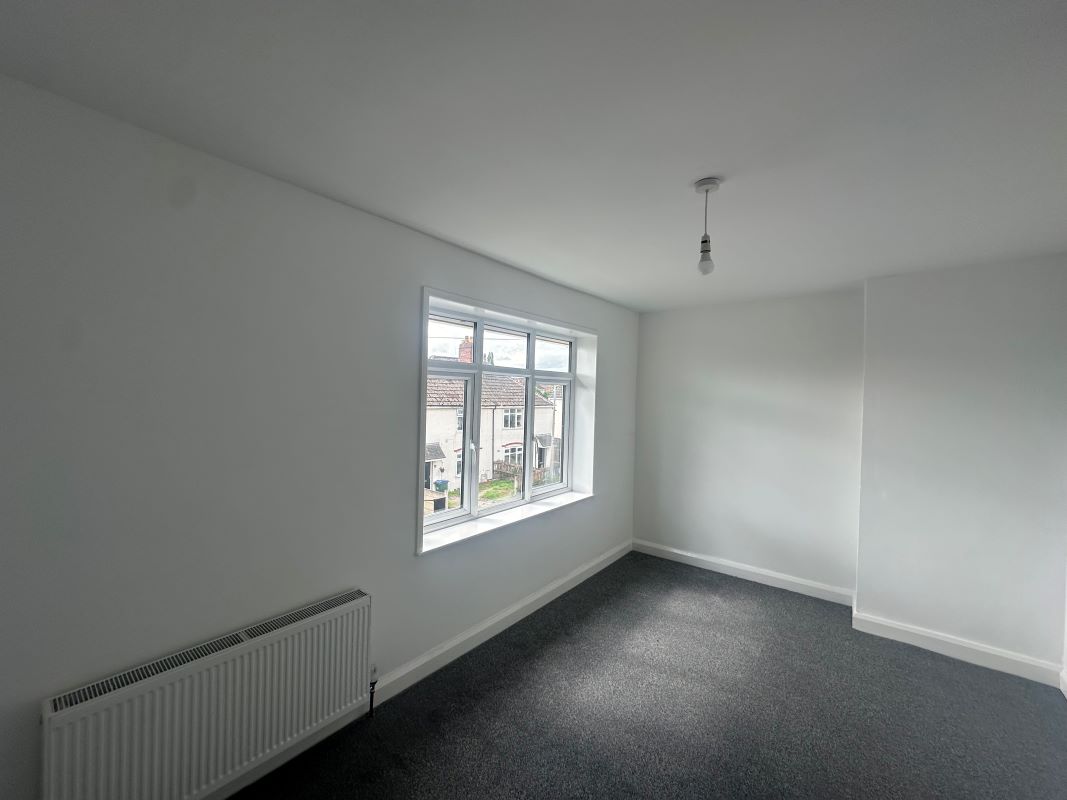 3 bedroom semi detached house in Oldbury