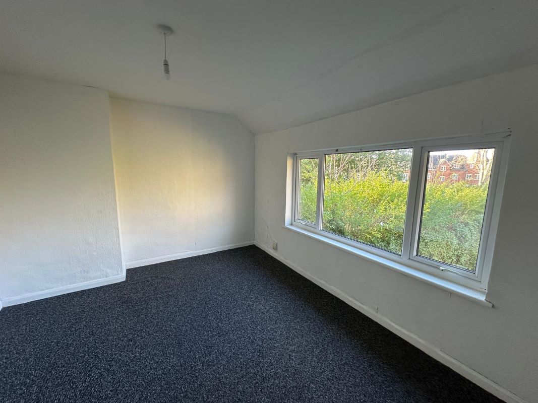 2 bedroom mid terraced property in Birmingham
