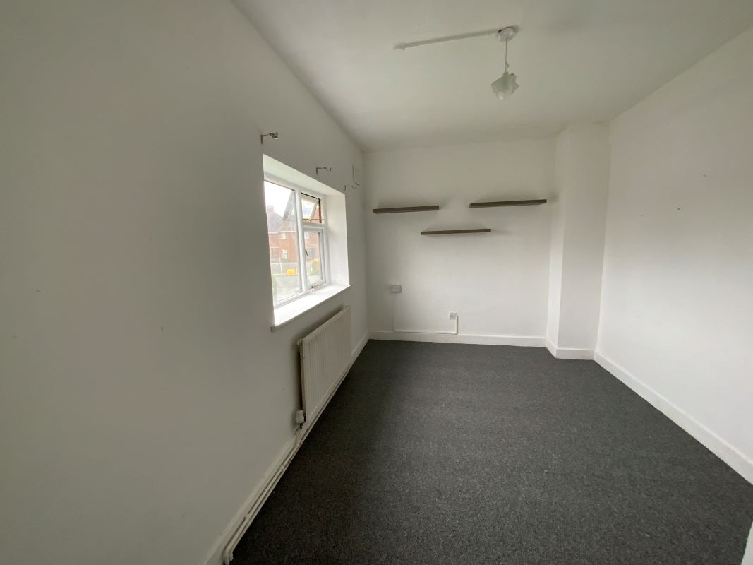 4 bedroom semi detached house in Telford 