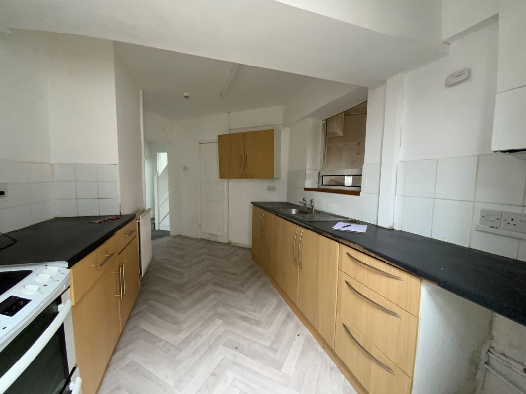 4 bedroom semi detached house in Telford 