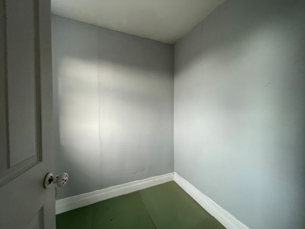 3 room semi detached house in Brierley Hill