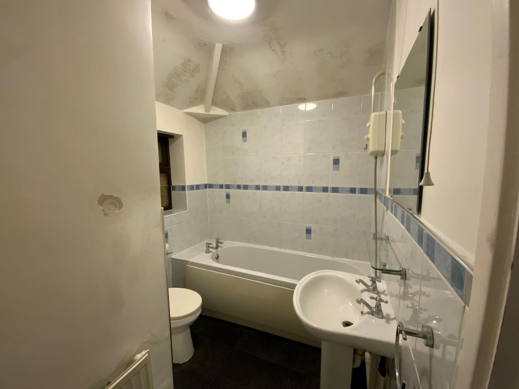 3 bedroom end terraced house in Walsall