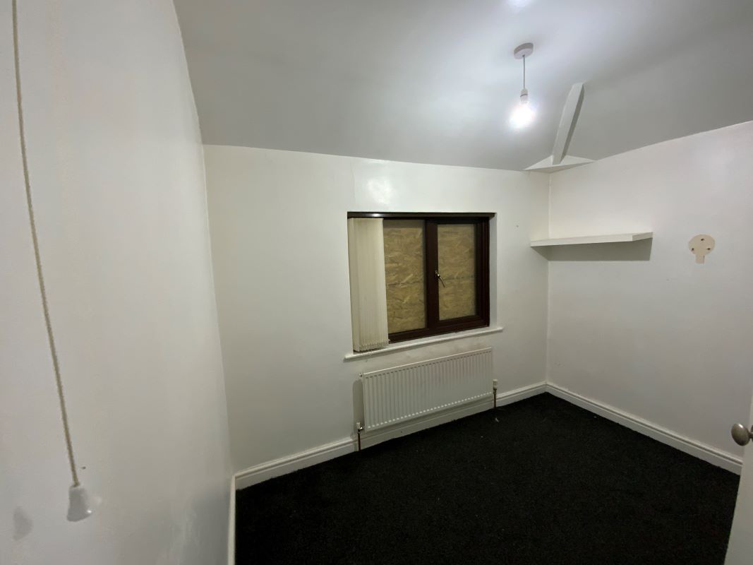 3 bedroom end terraced house in Walsall