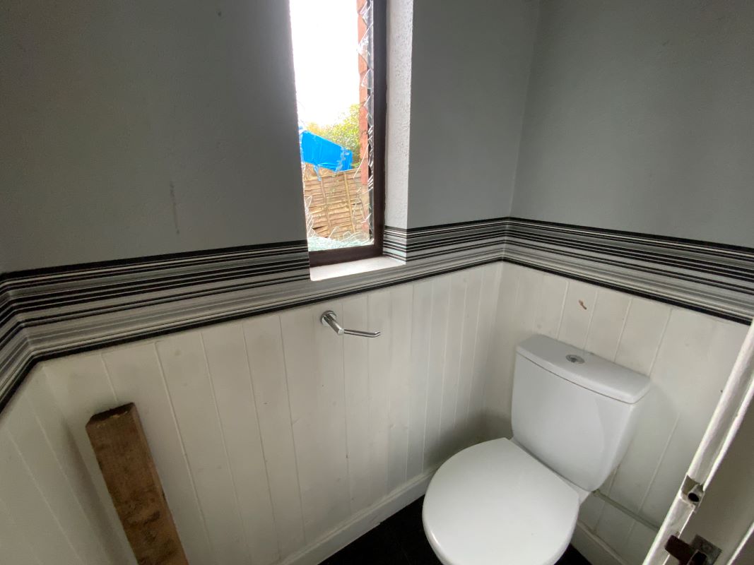 3 bedroom end terraced house in Walsall