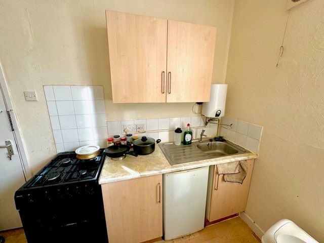 5 bedroom end terraced house converted into four apartments and one studio in Coventry
