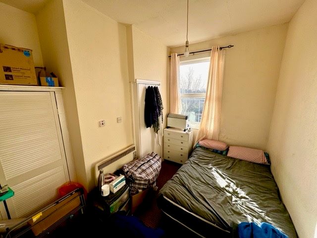 5 bedroom end terraced house converted into four apartments and one studio in Coventry