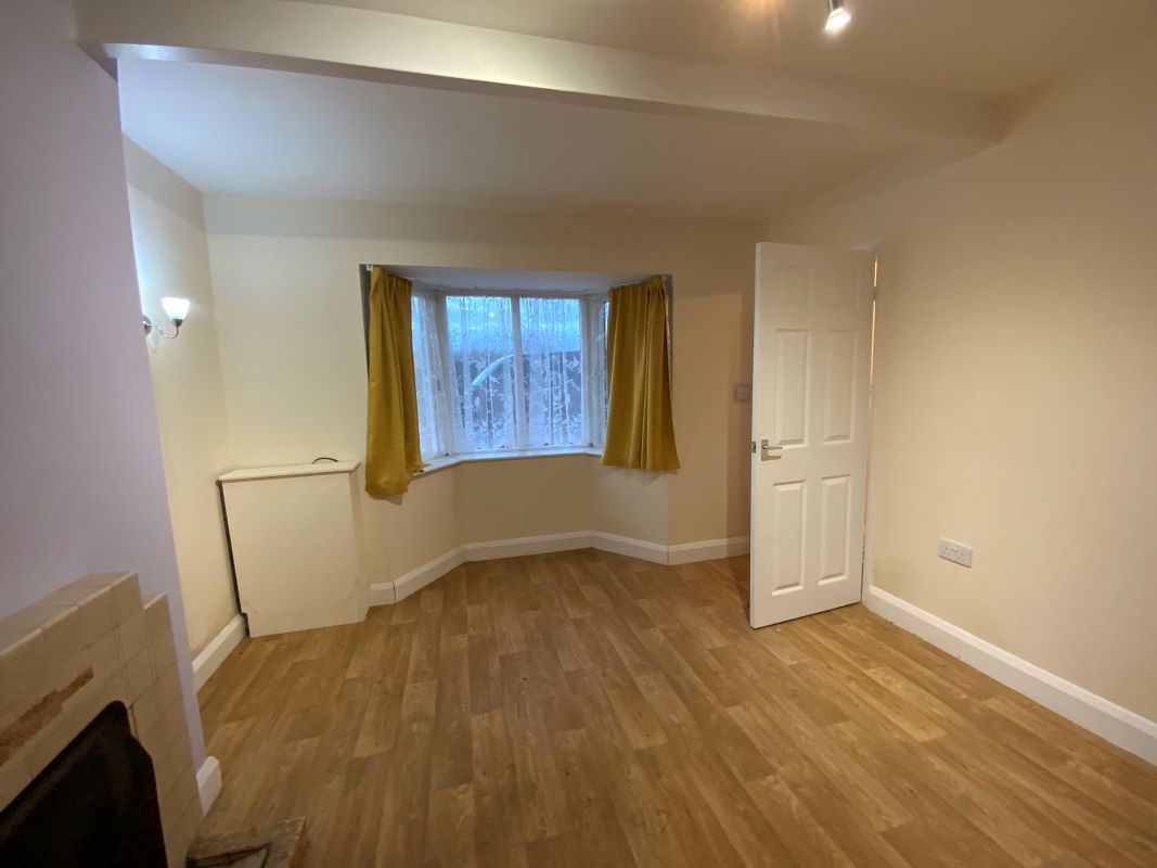 3 bedroom semi detached house in Swadlincote