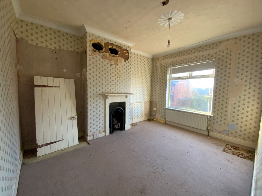 7 bedroom mixed use property in Swadlincote - Being offered on behalf of the LPA Receivers