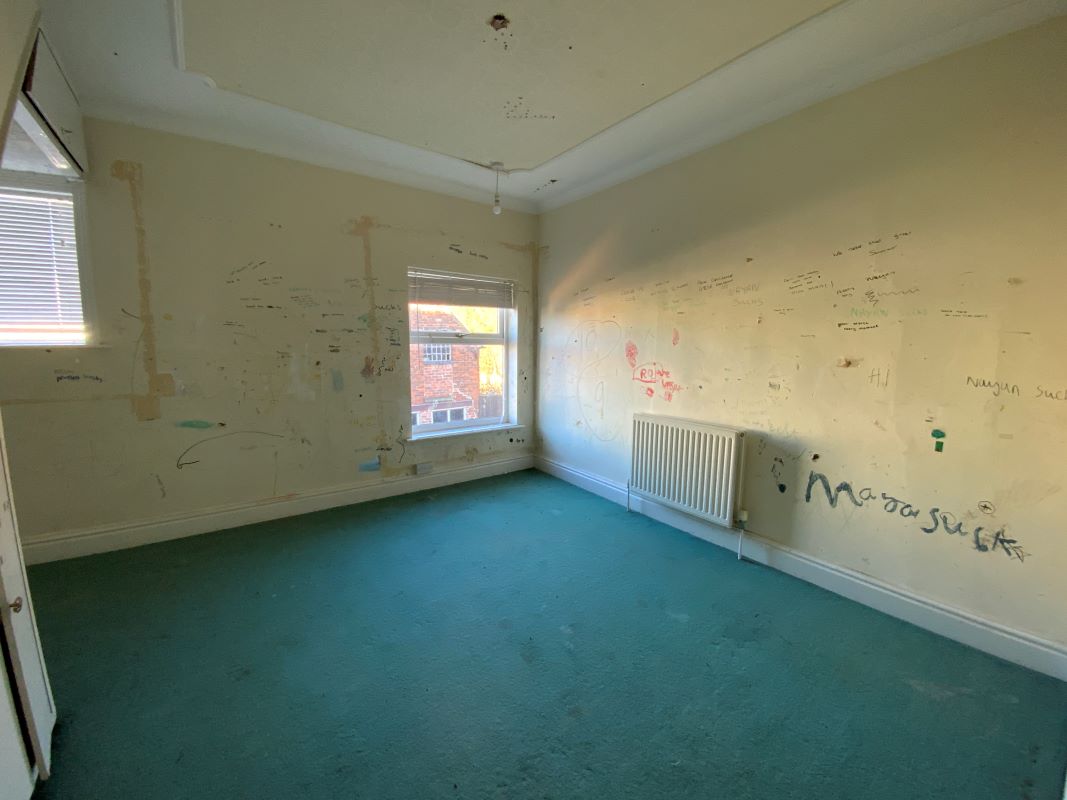 7 bedroom mixed use property in Swadlincote - Being offered on behalf of the LPA Receivers