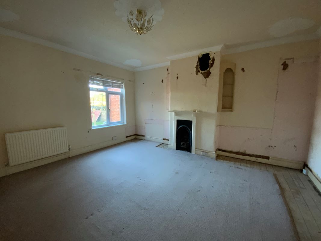 7 bedroom mixed use property in Swadlincote - Being offered on behalf of the LPA Receivers