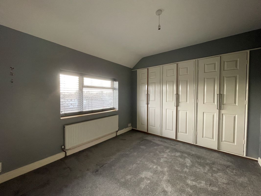 2 bedroom semi detached house in Brierley Hill
