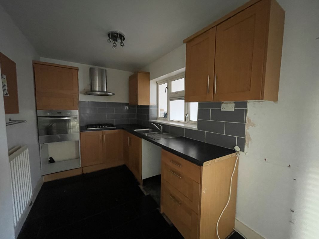 2 bedroom semi detached house in Brierley Hill