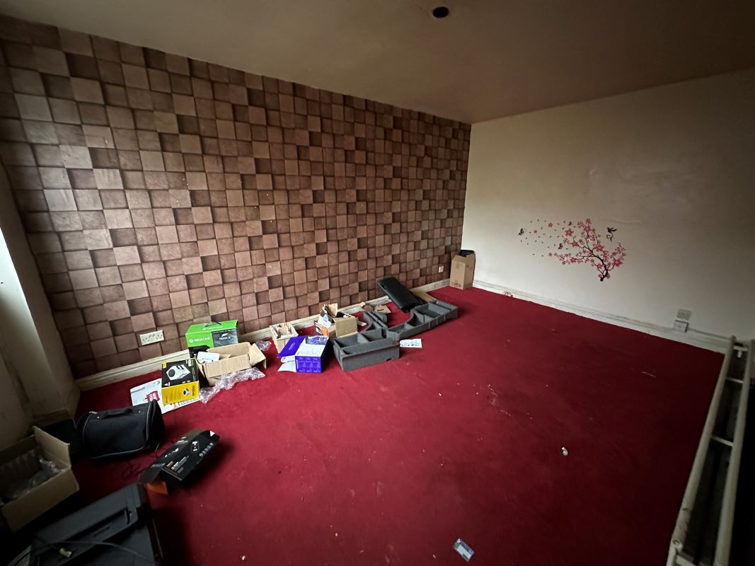 3 bedroom end terraced house in Telford