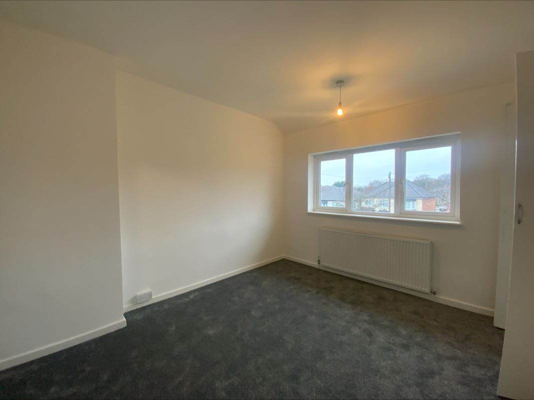3 bedroom semi detached house in Birmingham