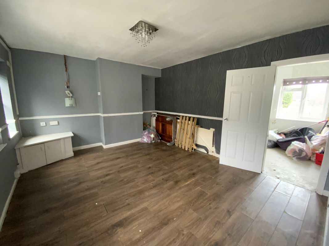 3 bedroom end terraced house in Wolverhampton