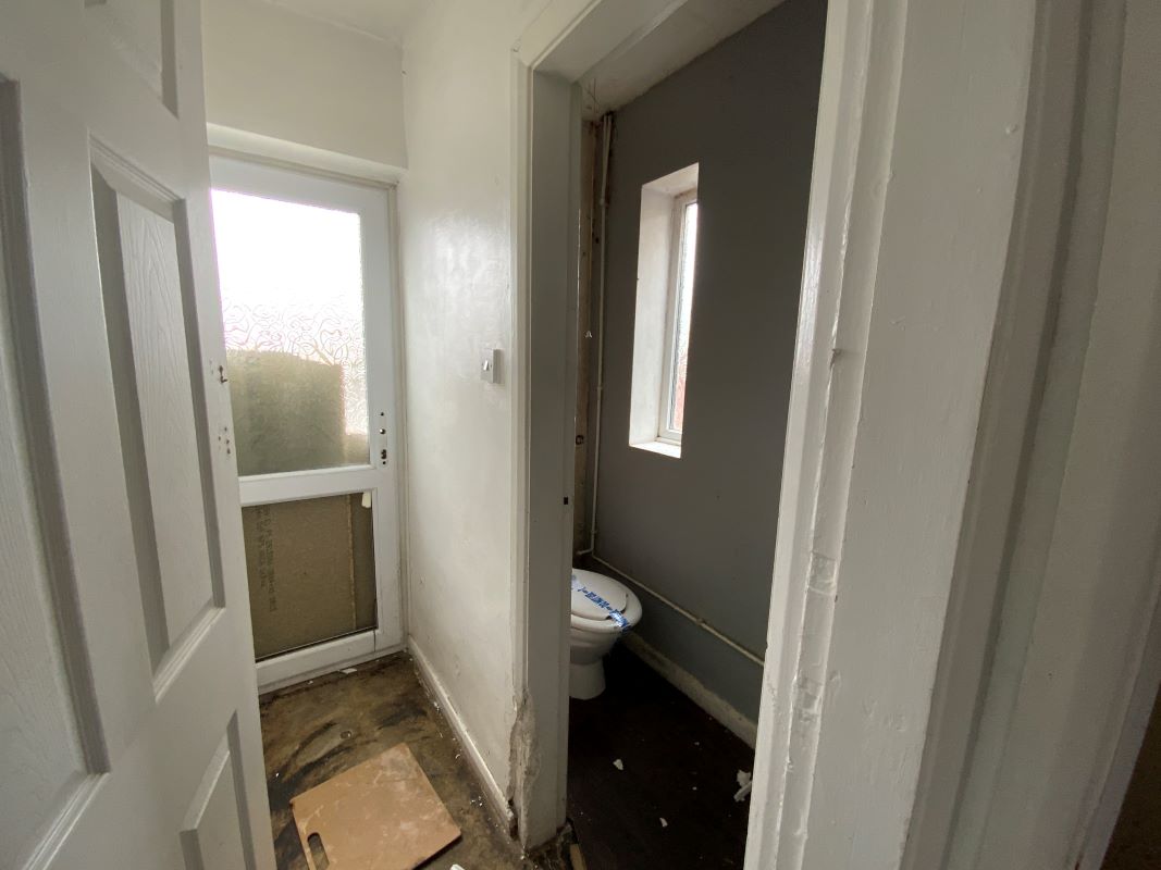 3 bedroom end terraced house in Wolverhampton