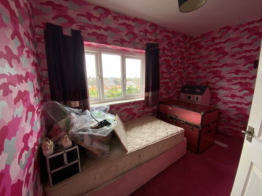 3 bedroom end terraced house in Wolverhampton