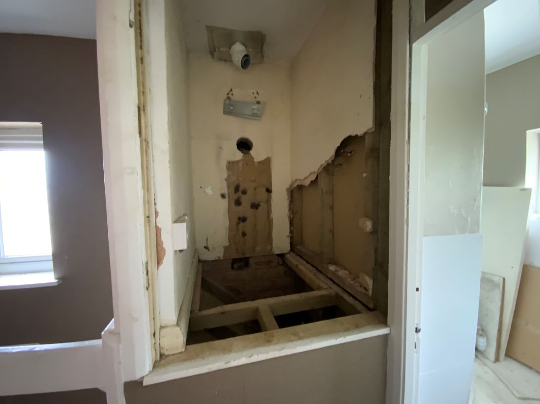 3 bedroom end terraced house in Wolverhampton