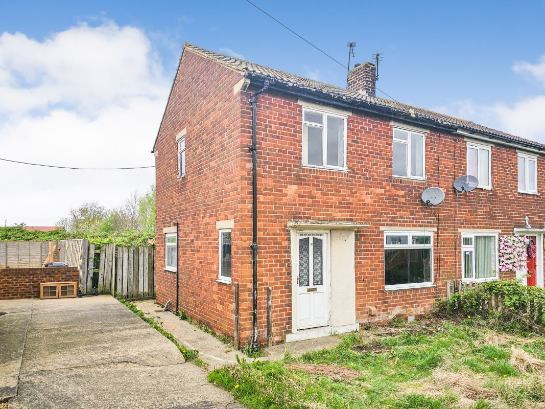 3 bedroom semi detached house in Middlesbrough