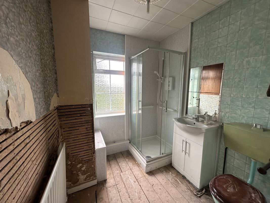 2 bedroom semi detached house in Willenhall