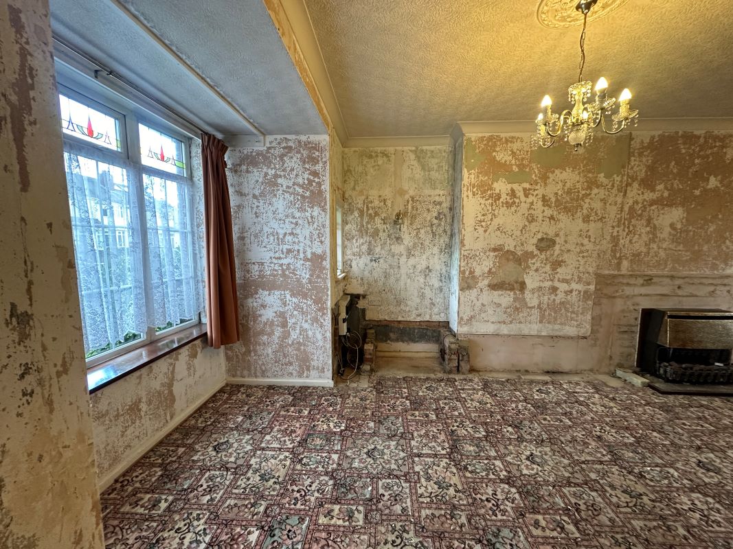 2 bedroom semi detached house in Willenhall