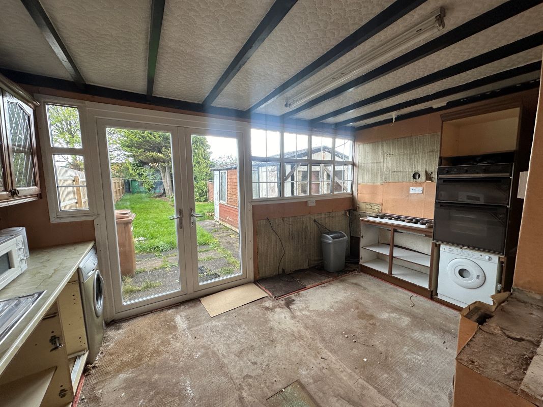 2 bedroom semi detached house in Willenhall