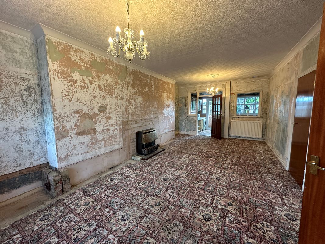 2 bedroom semi detached house in Willenhall