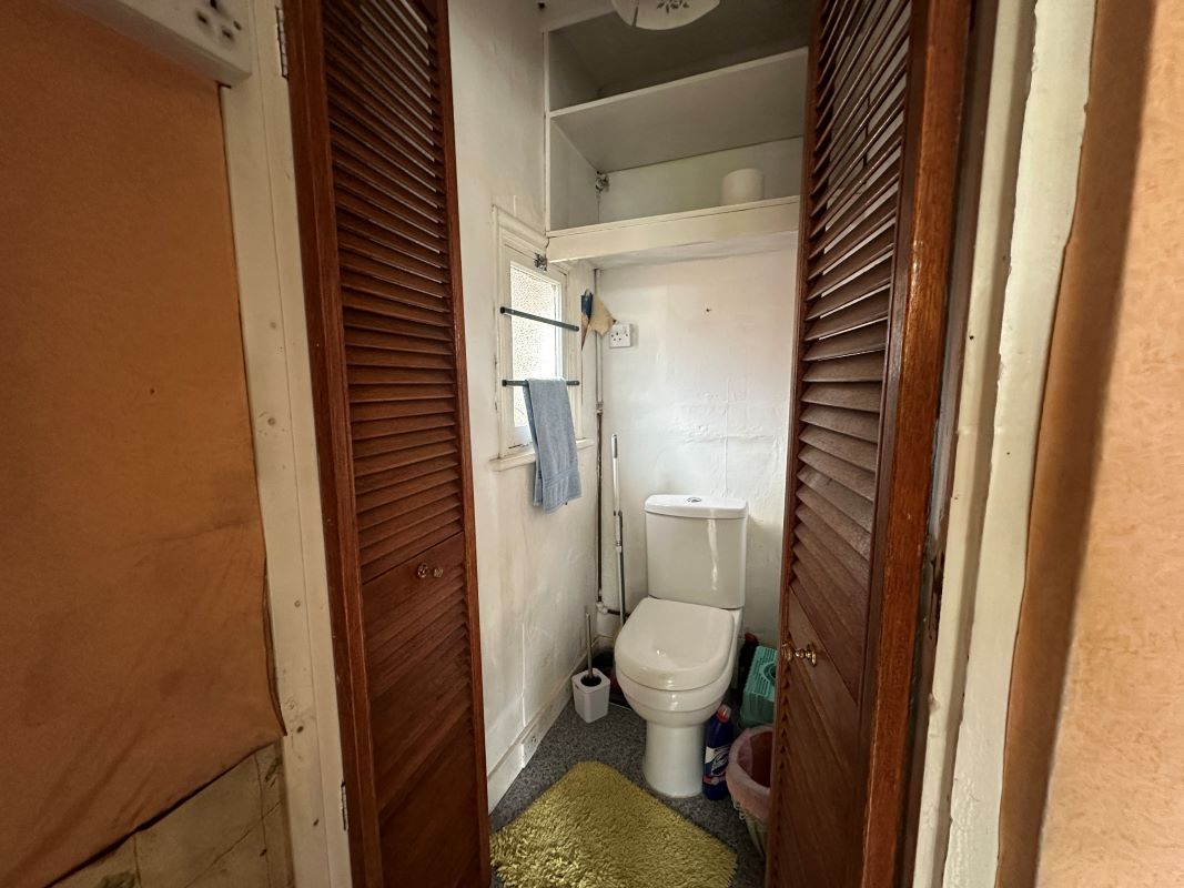 2 bedroom semi detached house in Willenhall