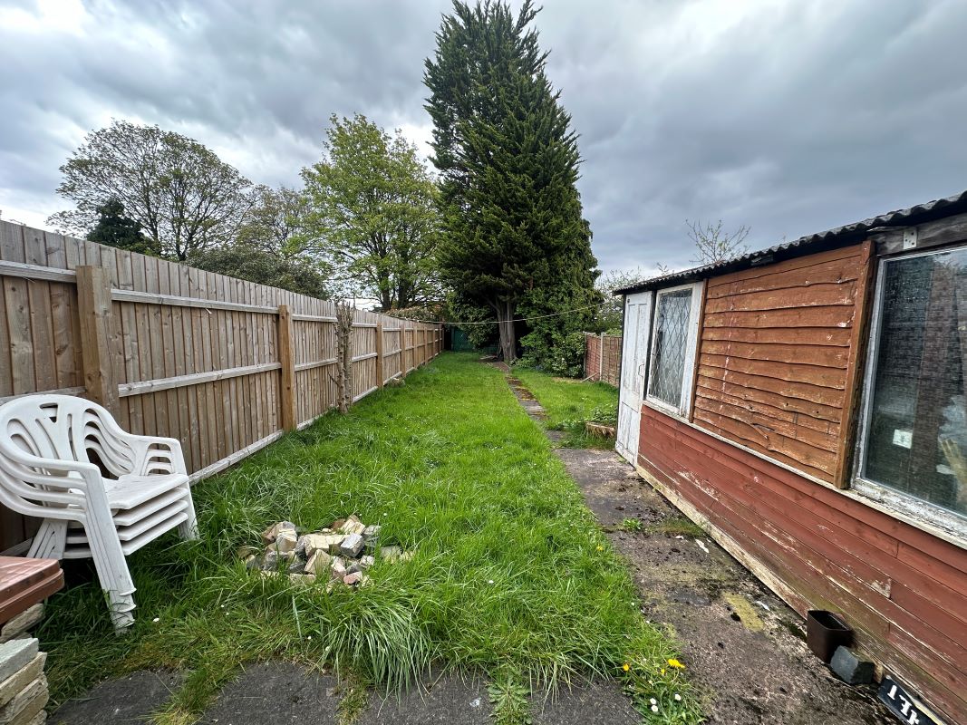 2 bedroom semi detached house in Willenhall