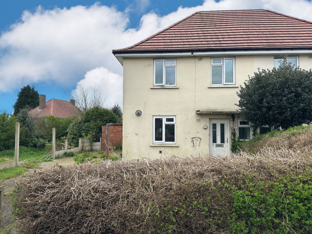 3 bedroom semi detached house in Ilkeston