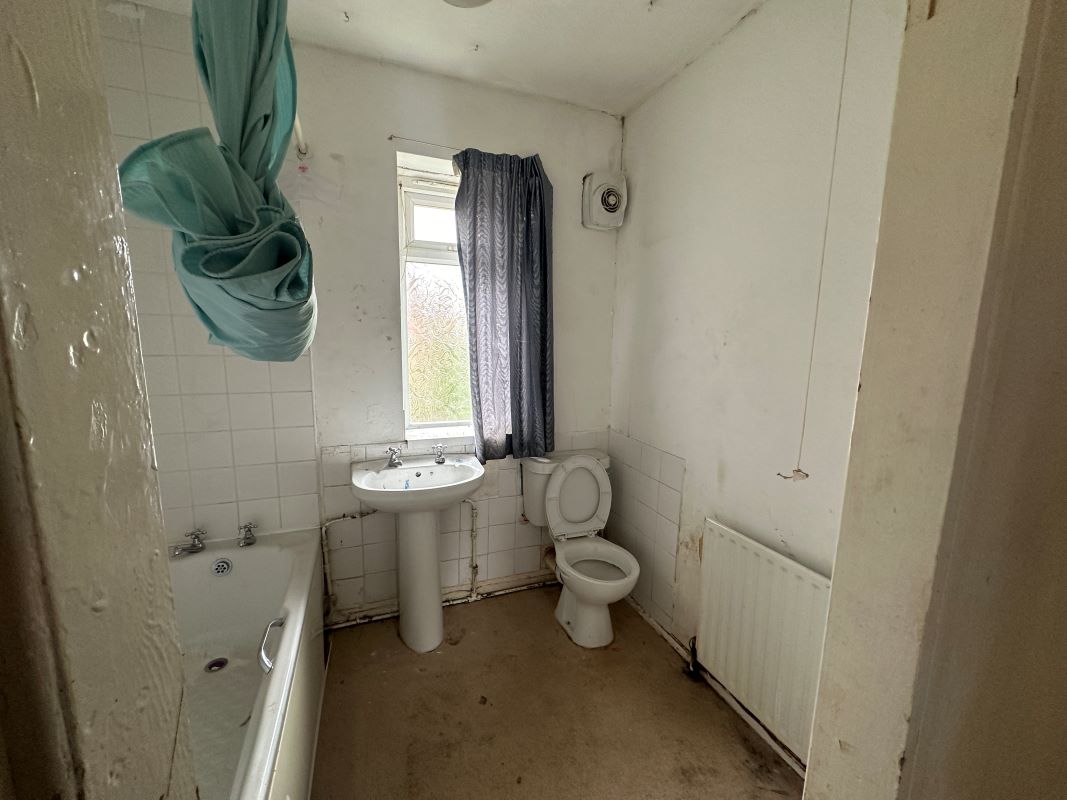 3 bedroom semi detached house in Ilkeston
