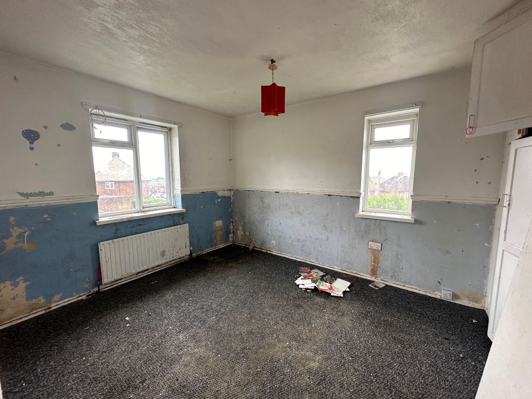 3 bedroom semi detached house in Ilkeston
