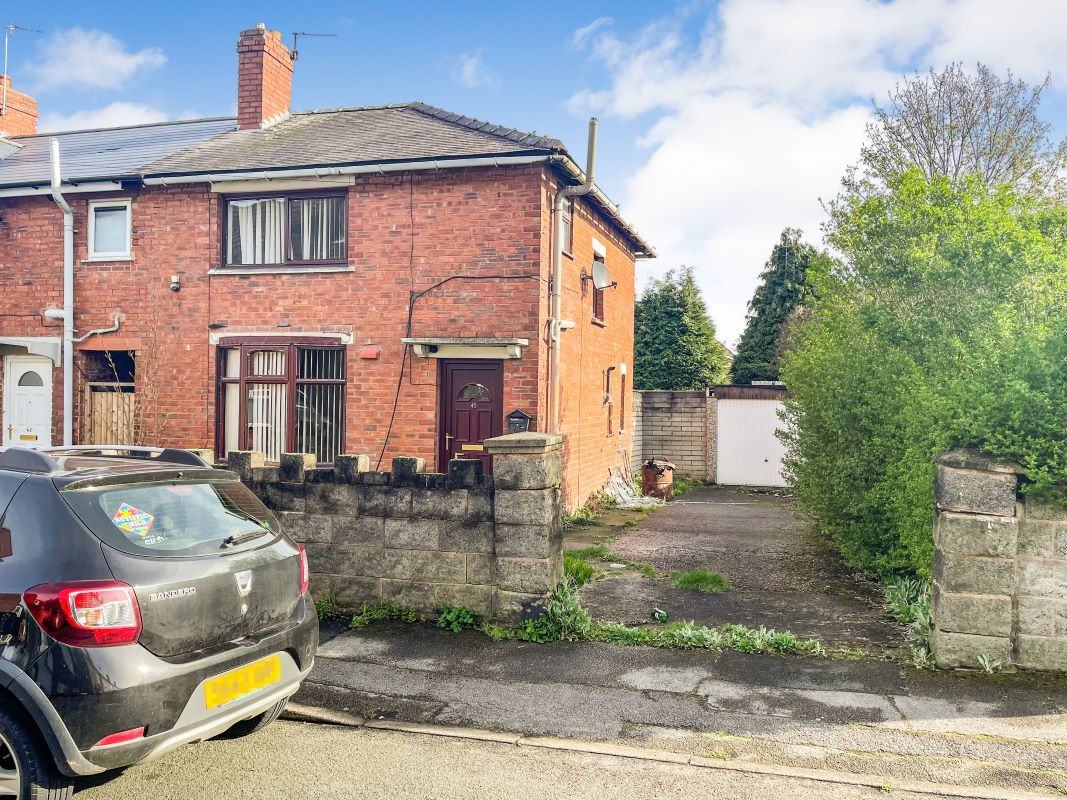 3 bedroom end terraced house in Walsall