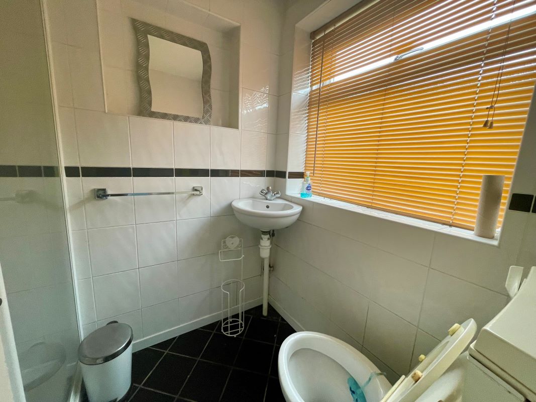 3 bedroom semi detached house in Bloxwich, Walsall