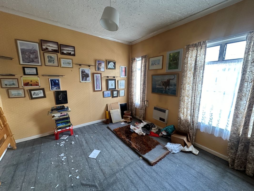 2 bedroom mid terraced house in Coventry