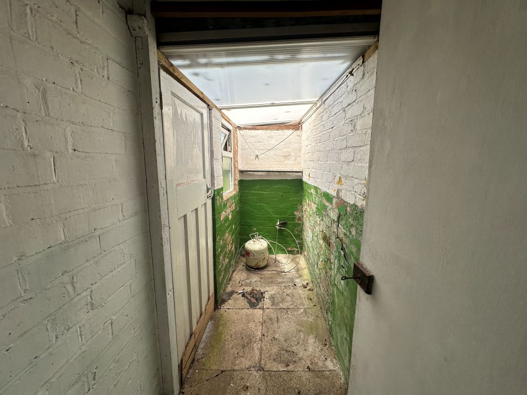 2 bedroom semi detached house in Great Barr