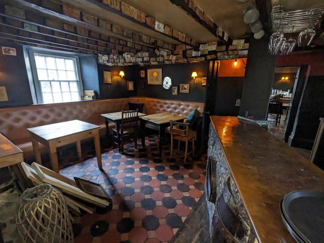 Freehold pub in Ashbourne 