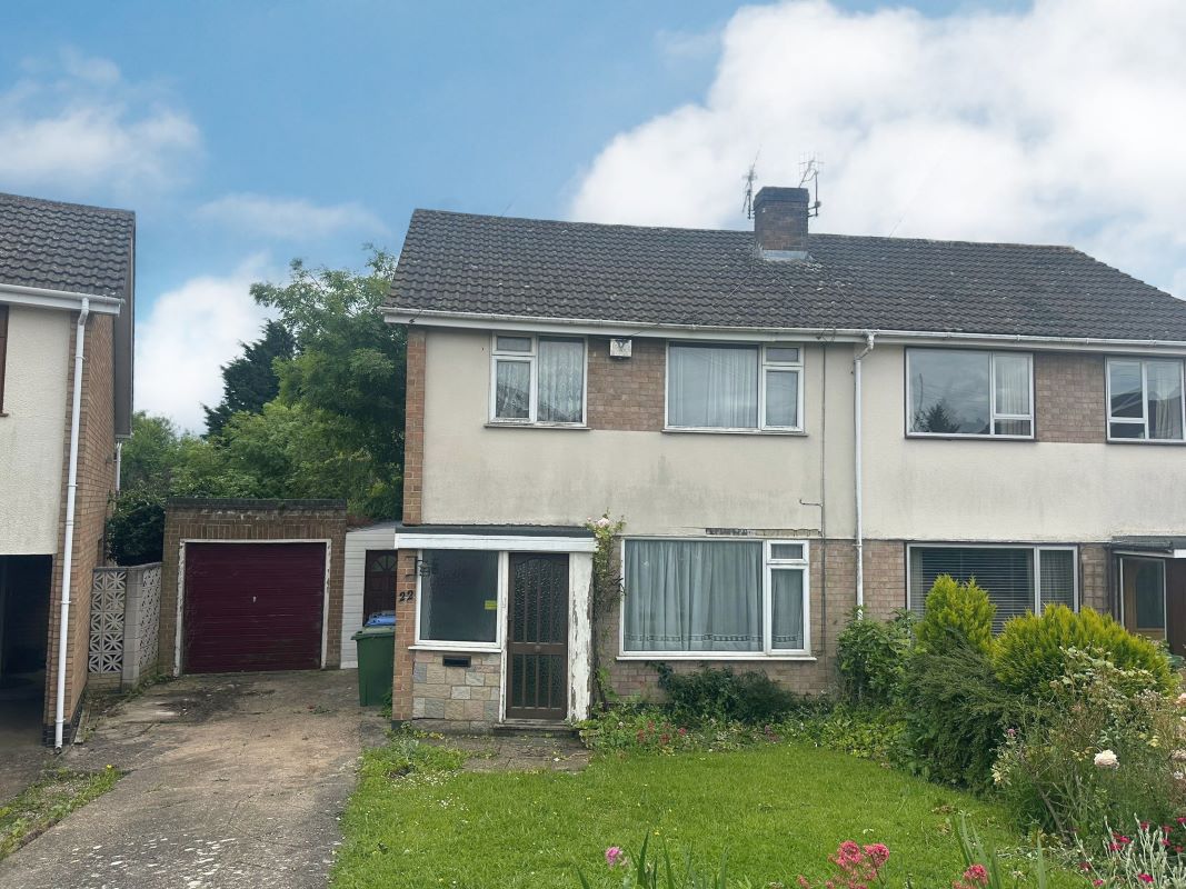 3 bedroom semi detached house in Stratford upon Avon