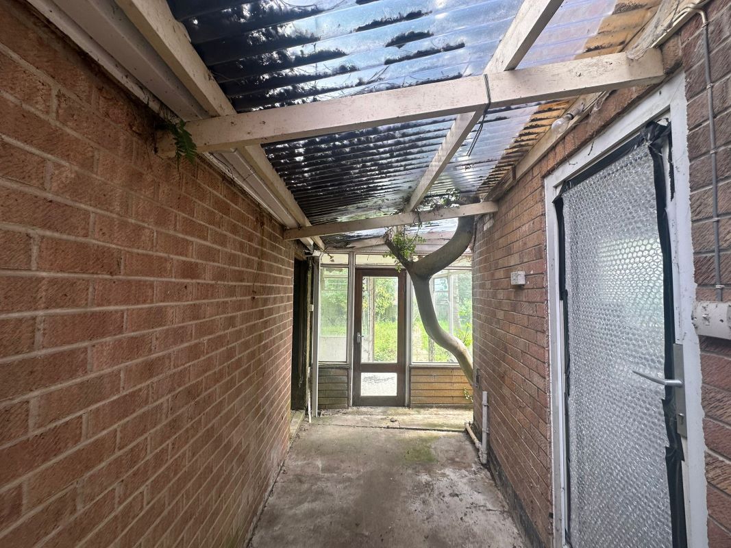 3 bedroom semi detached house in Stratford upon Avon