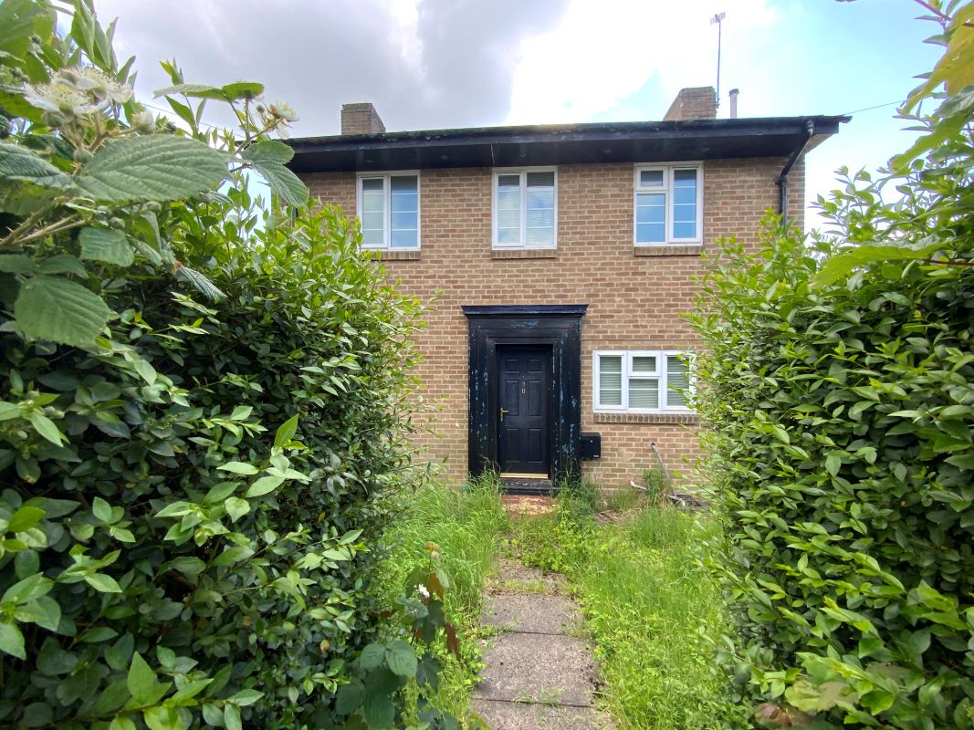 3 bedroom detached house in Wolverhampton