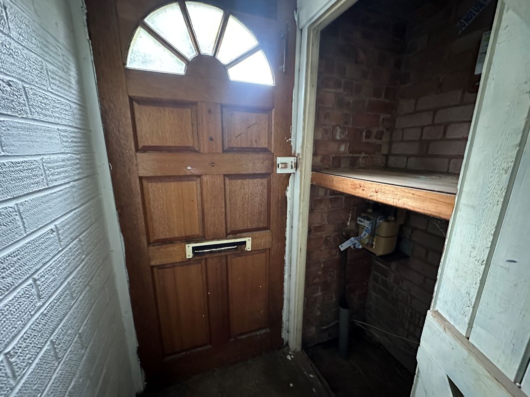 3 bedroom mid terraced house in Birmingham 