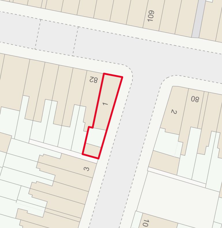 5 bedroom end terraced house in Leicester 