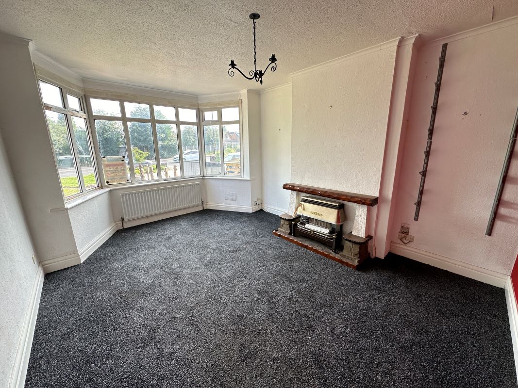 3 bedroom semi detached house in Sutton Coldfield 
