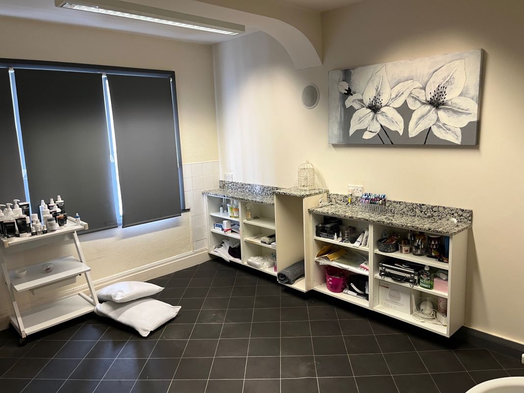 Freehold retail unit in Hereford