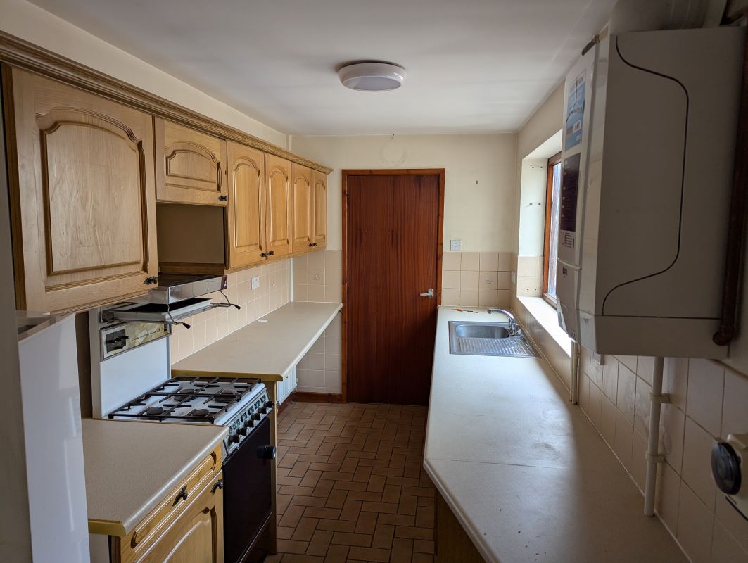 2 bedroom mid terraced house in Stoke on Trent