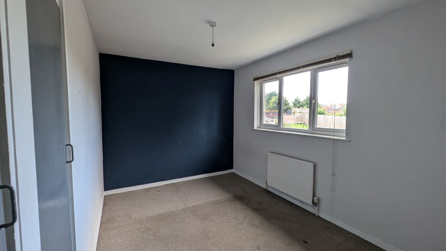 3 bedroom semi detached house in Chesterfield