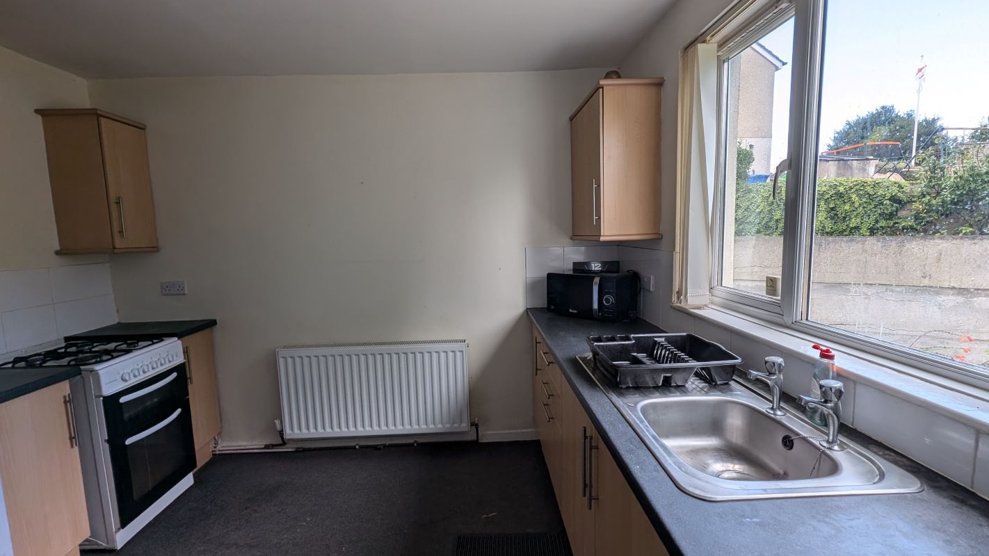 3 bedroom semi detached house in Chesterfield