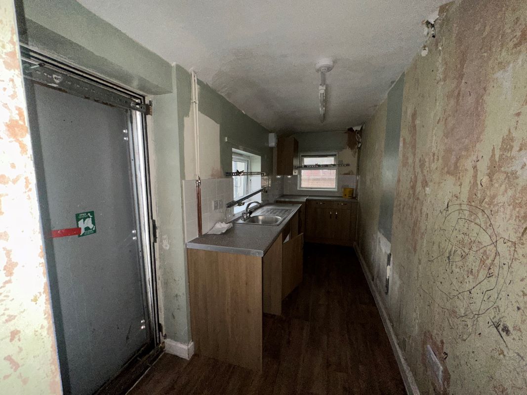 2 bedroom mid terraced in Walsall