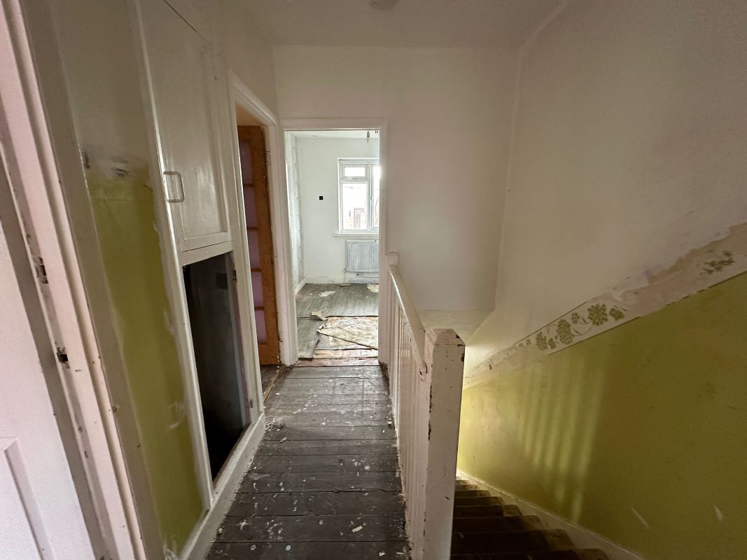 3 bedroom semi detached house in Ilkeston, Derbys.