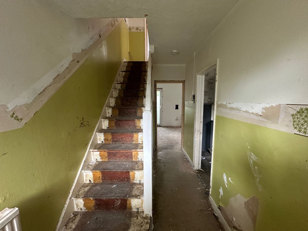 3 bedroom semi detached house in Ilkeston, Derbys.